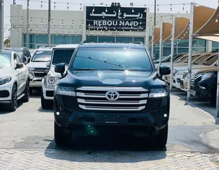 تويوتا لاند كروزر GXR 2024