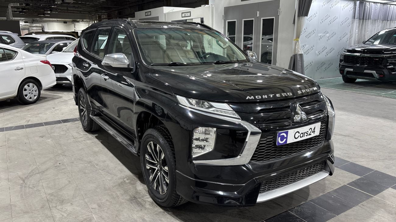 Mitsubishi Montero Sport 2023 — DubiCars