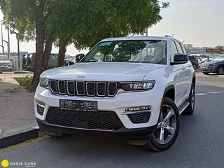 Jeep Grand Cherokee 2022 — Oasis Cars