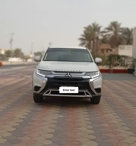 Mitsubishi Outlander 2020 — YallaMotor