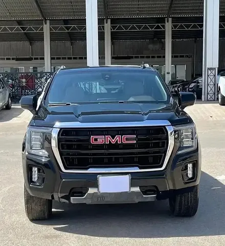 GMC Yukon 2022 — YallaMotor