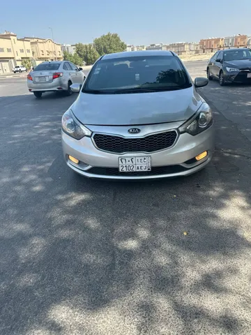 Kia Cerato 2015 — YallaMotor