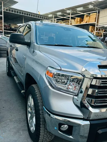 Toyota Tundra 2018 — YallaMotor