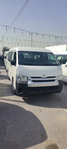 Toyota Hiace 2015 — YallaMotor