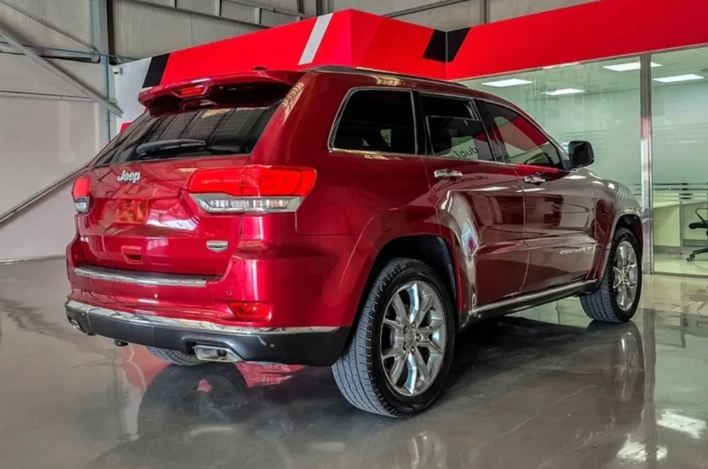 Jeep Grand Cherokee 2014 — YallaMotor
