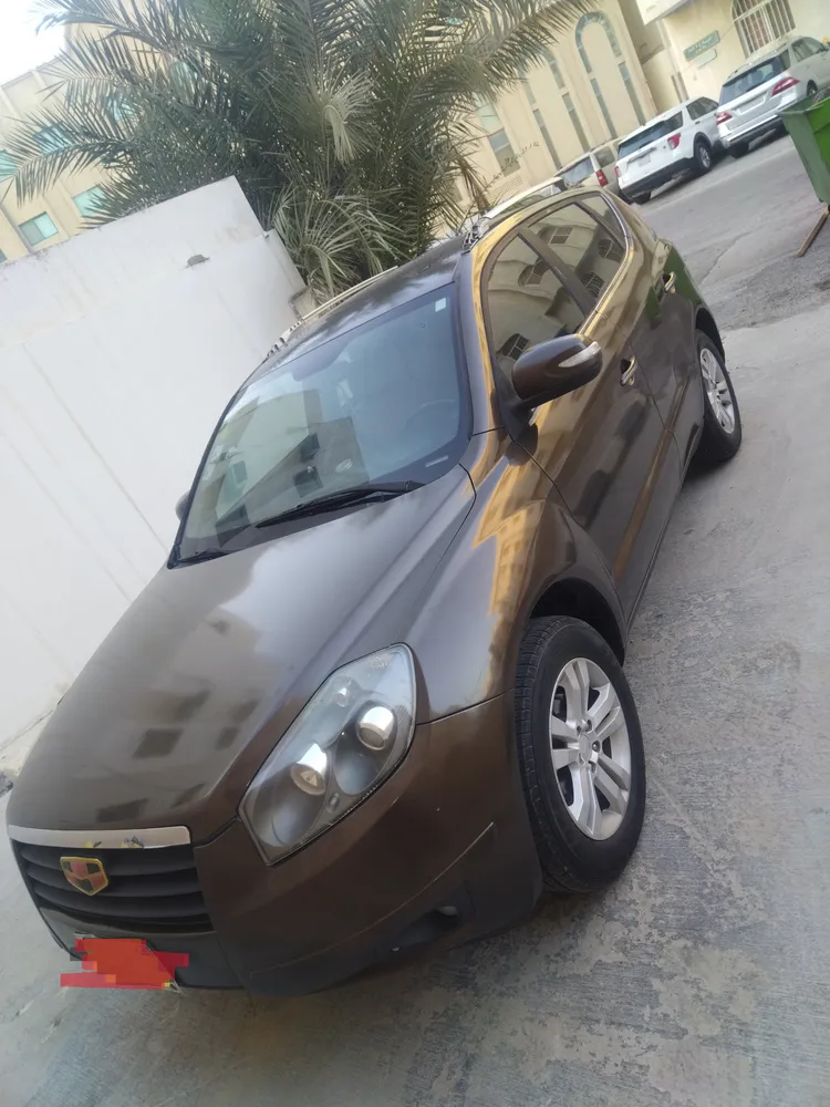 Geely Emgrand 2016 — YallaMotor