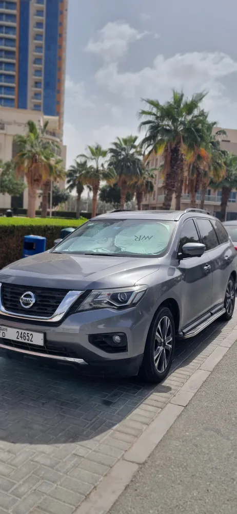 Nissan Pathfinder 2018 — YallaMotor