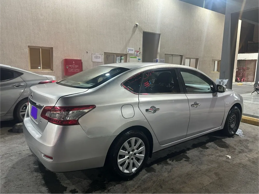 Nissan Sentra 2017 — YallaMotor