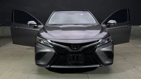 Toyota Camry 2018 — YallaMotor