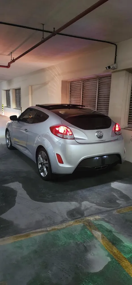 Hyundai Veloster 2017 — YallaMotor