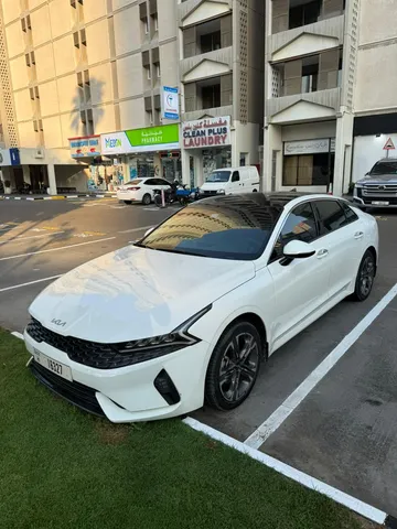 Kia K5 2023 — YallaMotor