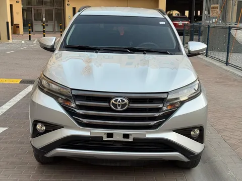Toyota Rush 2021 — YallaMotor
