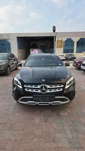 Mercedes-Benz GLA 2018 — YallaMotor
