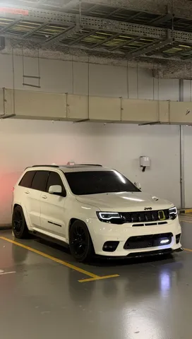 Jeep Grand Cherokee 2018 — YallaMotor