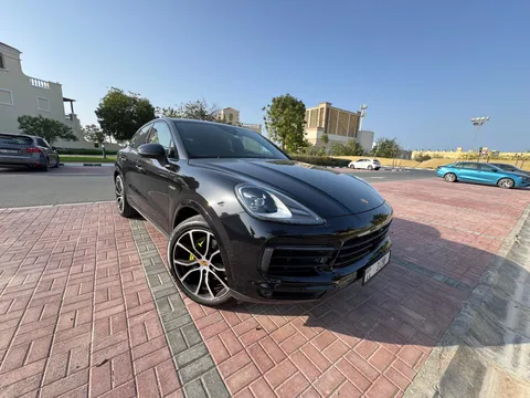 Porsche Cayenne 2021 — YallaMotor