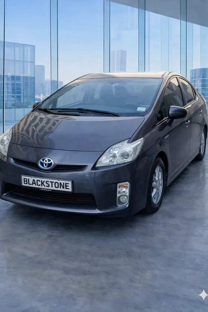 Toyota Prius 2010 — YallaMotor