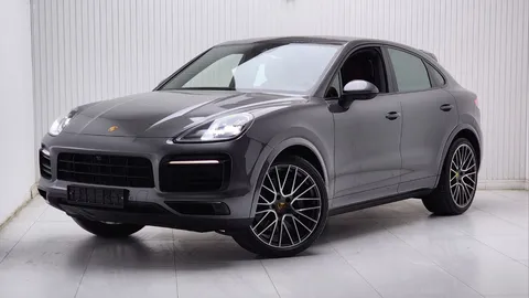 Porsche Cayenne 2021 — YallaMotor