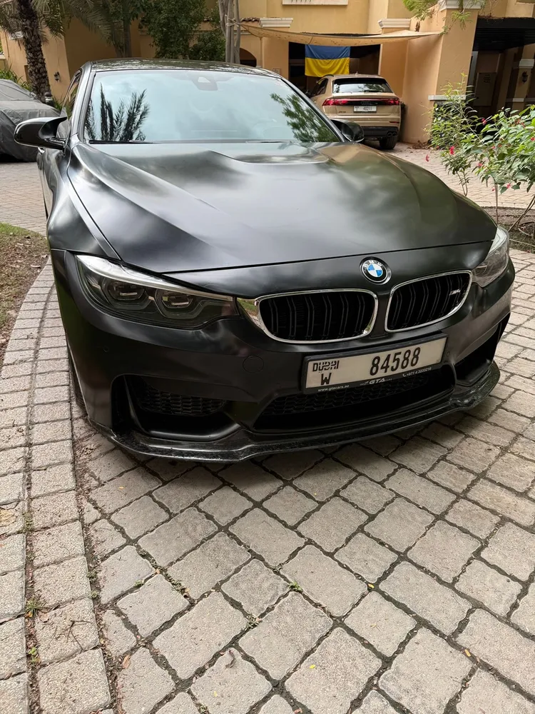BMW M4 2018 — YallaMotor