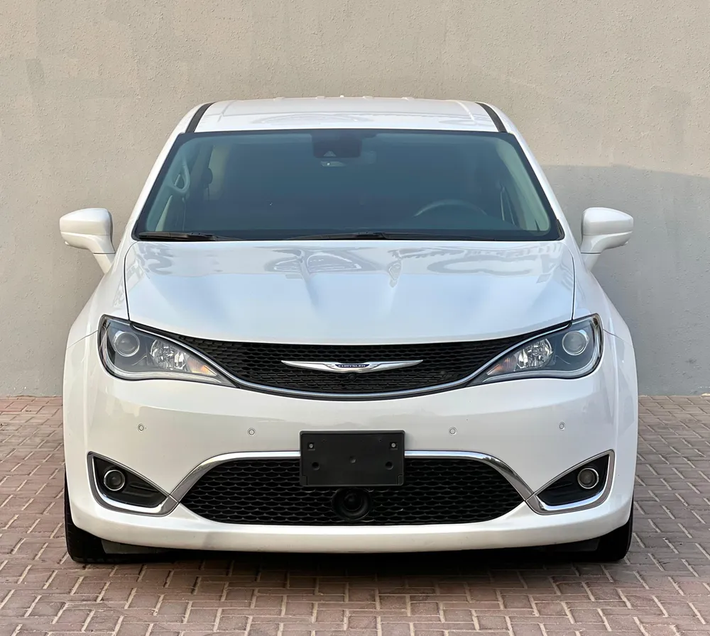 Dodge Grand Caravan 2020 — YallaMotor