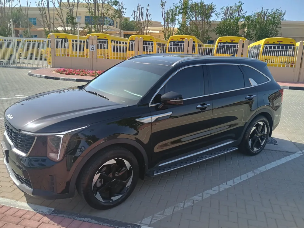 Kia Sorento 2025 — YallaMotor