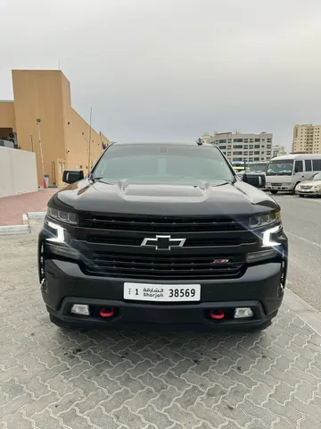 Chevrolet Silverado 2022 — YallaMotor
