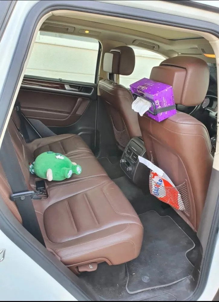 Volkswagen Touareg 2013 — YallaMotor