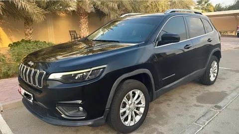 Jeep Cherokee 2019 — YallaMotor