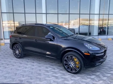 Porsche Cayenne 2016 — YallaMotor