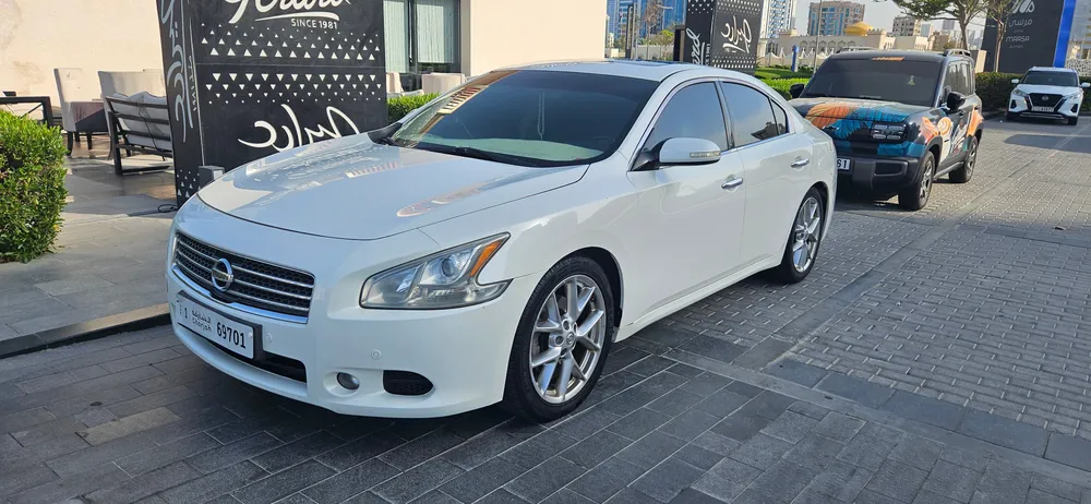 Nissan Maxima 2010 — YallaMotor