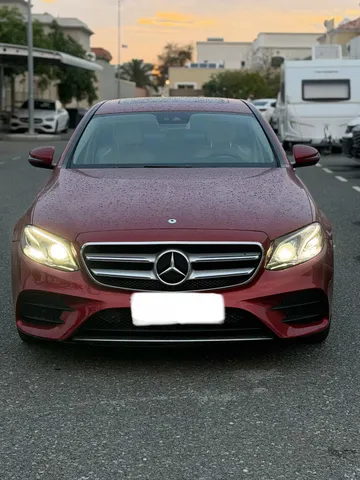 Mercedes-Benz 300 2017 — YallaMotor