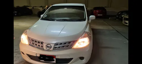 Nissan Tiida 2009 — YallaMotor