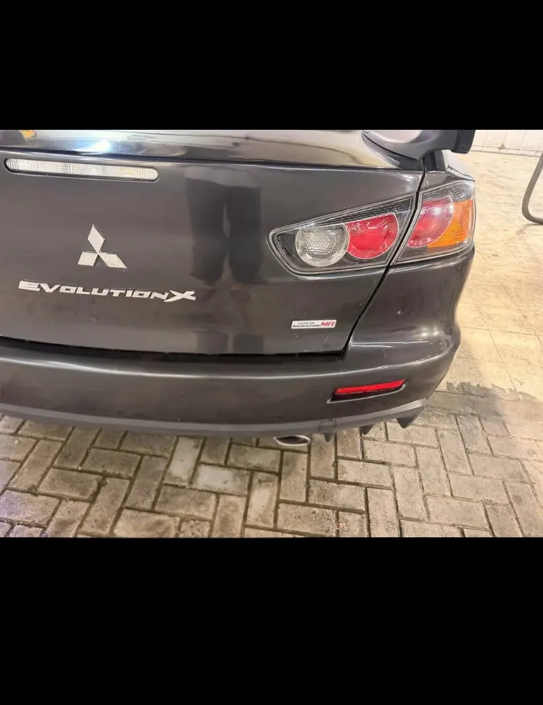 Mitsubishi Lancer Evolution 2011 — YallaMotor