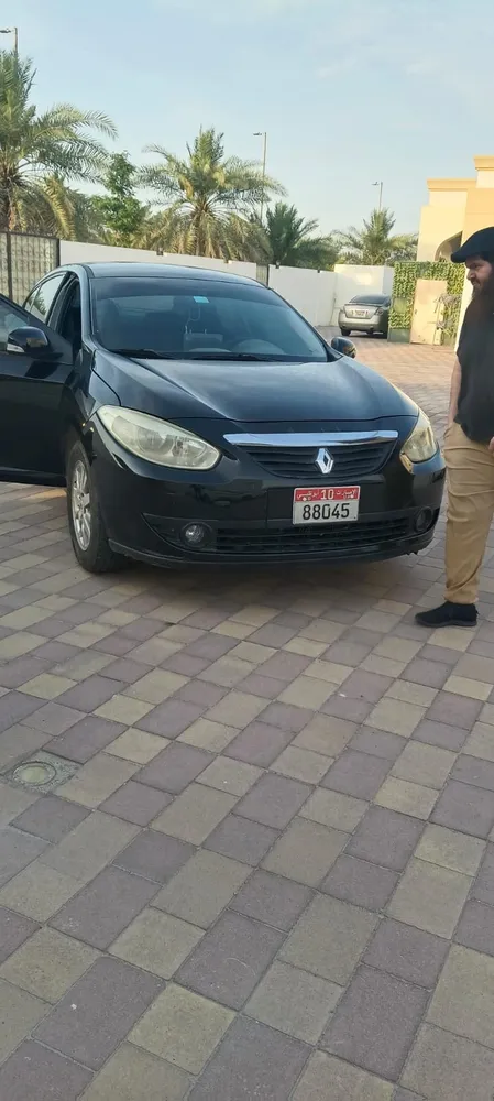 Renault Fluence 2011 — YallaMotor