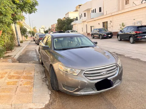Ford Taurus 2013 — YallaMotor