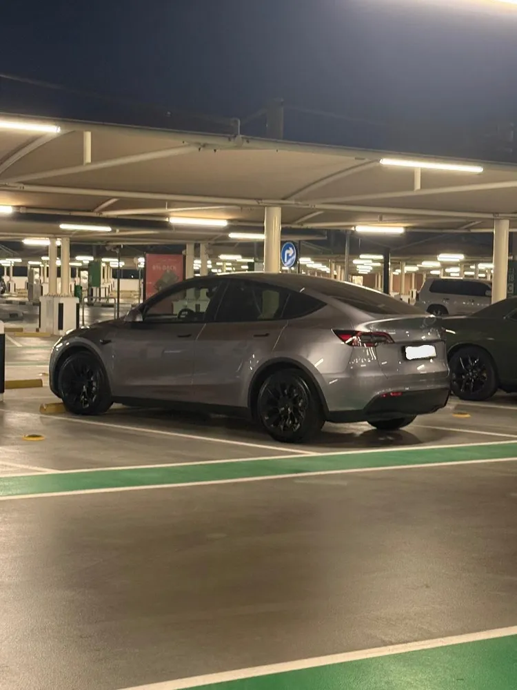 Tesla Model Y 2023 — YallaMotor