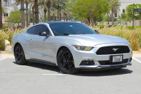 Ford Mustang 2015 — YallaMotor