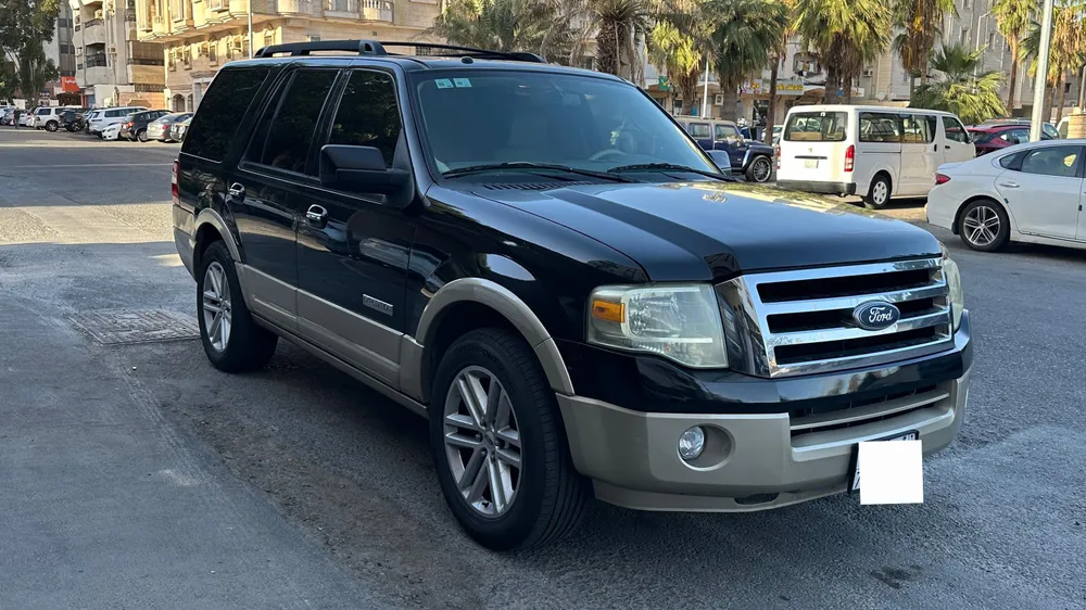 Ford Expedition 2008 — YallaMotor