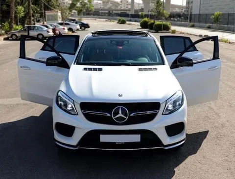 Mercedes-Benz GLE 2018 — YallaMotor