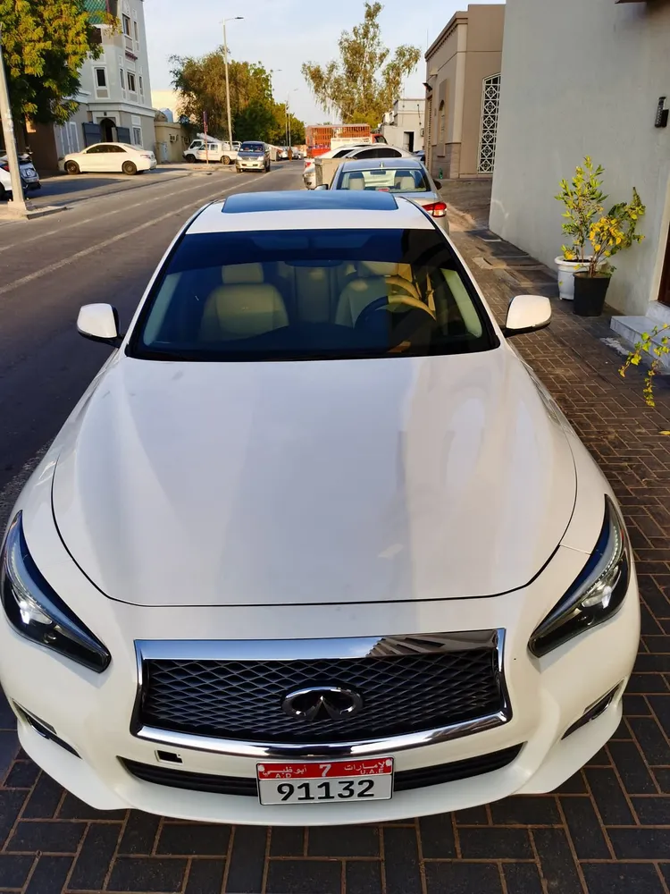Infiniti Q50 2015 — YallaMotor