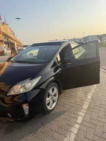 Toyota Prius 2010 — YallaMotor