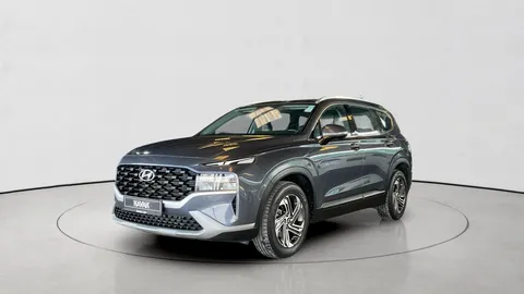 Hyundai Santa Fe 2022 — YallaMotor