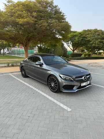 Mercedes-Benz 300 2017 — YallaMotor