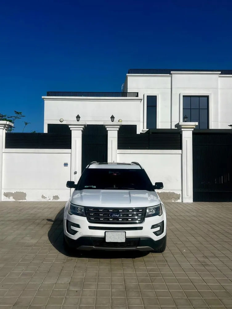 Ford Explorer 2017 — YallaMotor