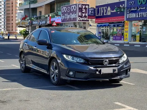 Honda Civic 2020 — YallaMotor