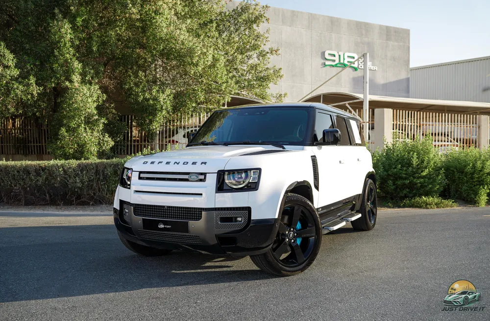 Land Rover Defender 2022 — YallaMotor