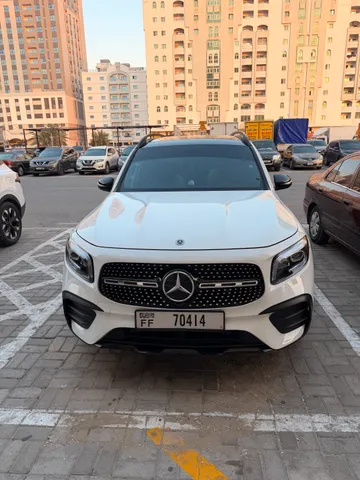 Mercedes-Benz GLB 2023 — YallaMotor
