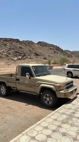 Toyota Land Cruiser 70 2012 — YallaMotor