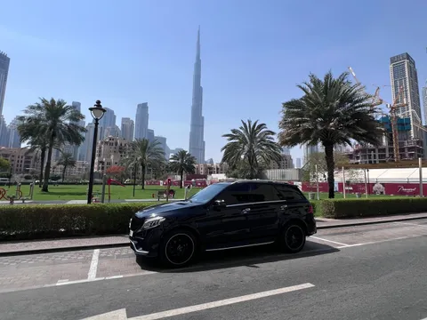 Mercedes-Benz GLE 2018 — YallaMotor