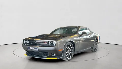 Dodge Challenger 2021 — YallaMotor