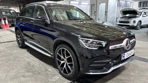 Mercedes-Benz GLC 2022 — YallaMotor